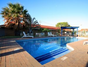 Best Western Hospitality Inn Carnarvon - Accommodation in Surfers Paradise
